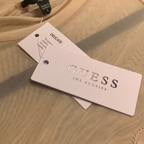 Guess - Picture 3 of 8